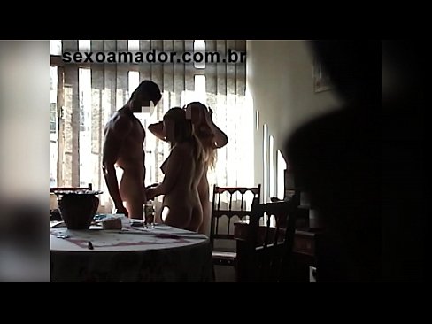 ❤️ Sexvenner inviterer en gigantisk mann og en trekant med seg ️❌ Bare porno hos oss ☑