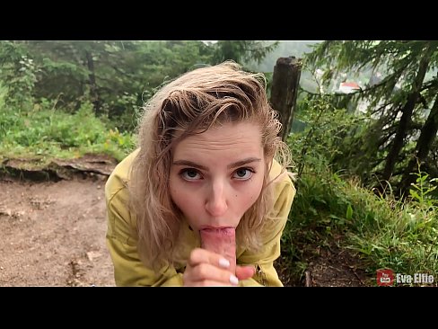 ❤️ Jente svelger cum etter en offentlig blowjob - Eva Elfi ️❌ Bare porno hos oss ☑