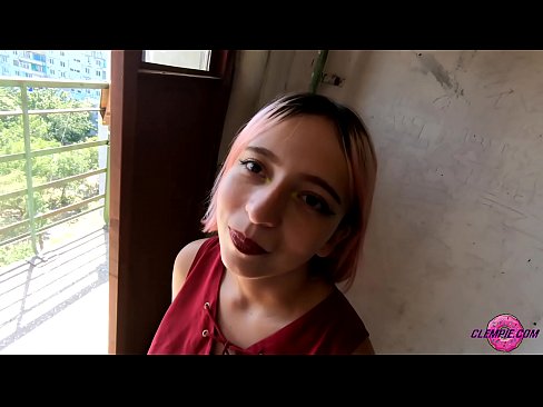 ❤️ Sensuell student suger en fremmed i utmarken - Cum On His Face ️❌ Bare porno hos oss ☑